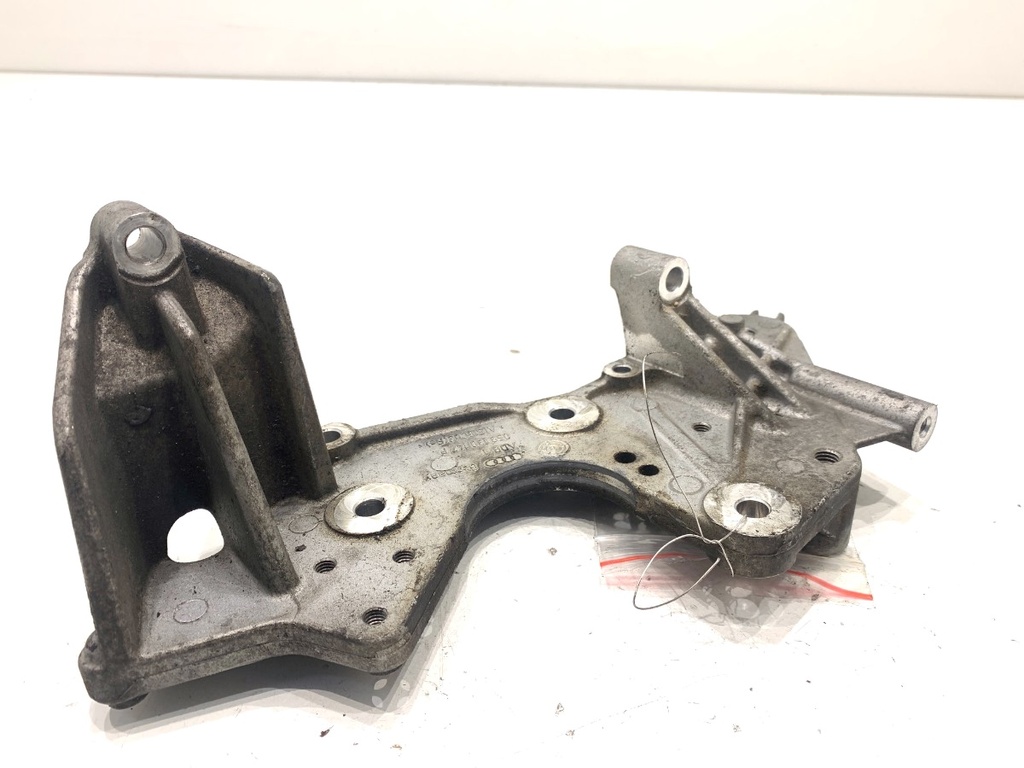 [STARK-843641] Soporte de bomba de inyección Audi A5 (8T3)