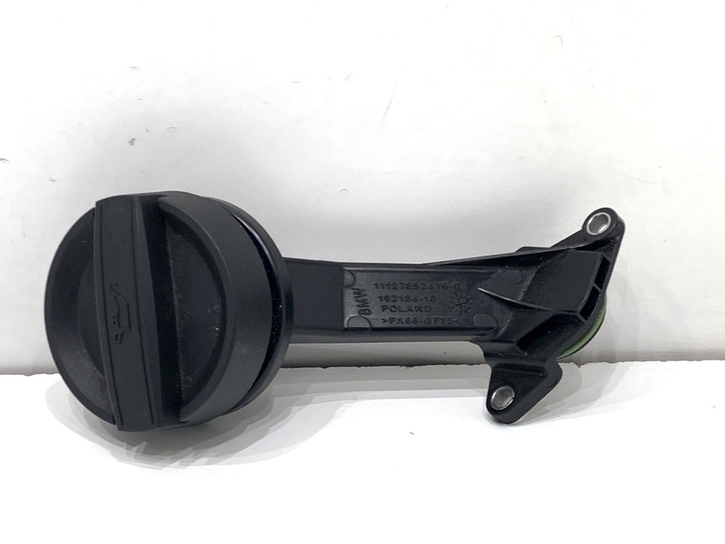 [STARK-843690] Tapón de llenado de aceite BMW Serie 5 (G30, F90)