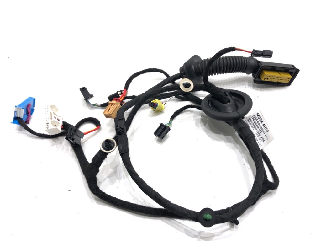 [STARK-847126] Instalación eléctrica puerta delantera derecha para SKODA OCTAVIA IV Combi (NX5)