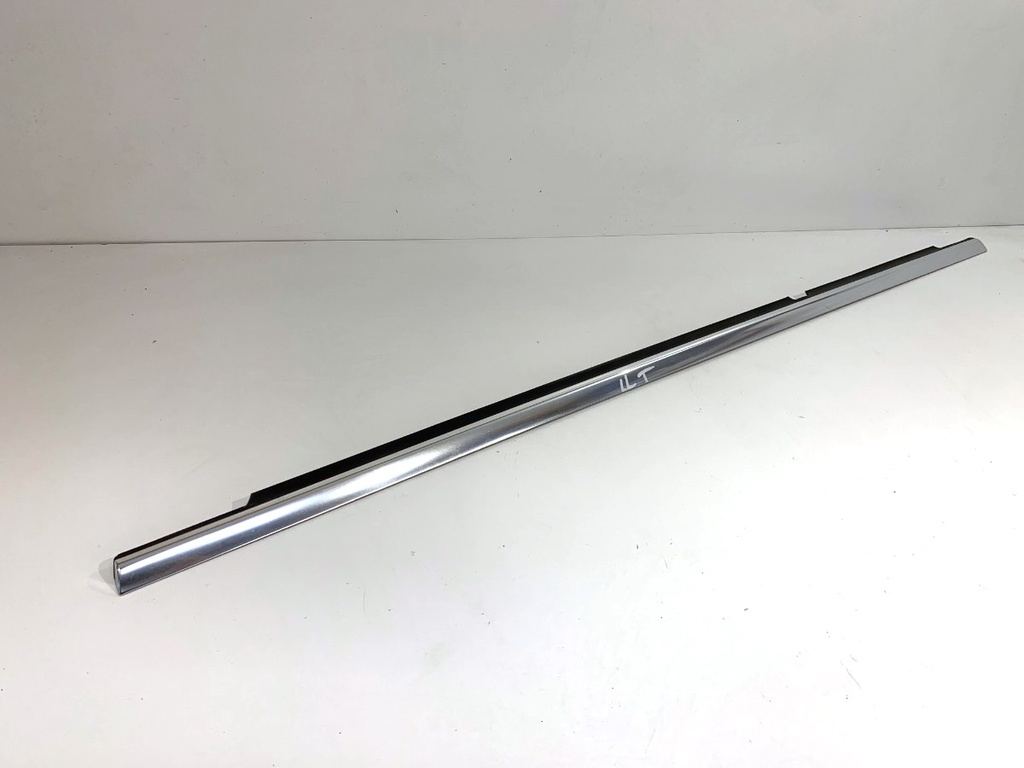 [STARK-848795] Moldura de puerta trasera izquierda Mercedes-Benz Clase E (S212)