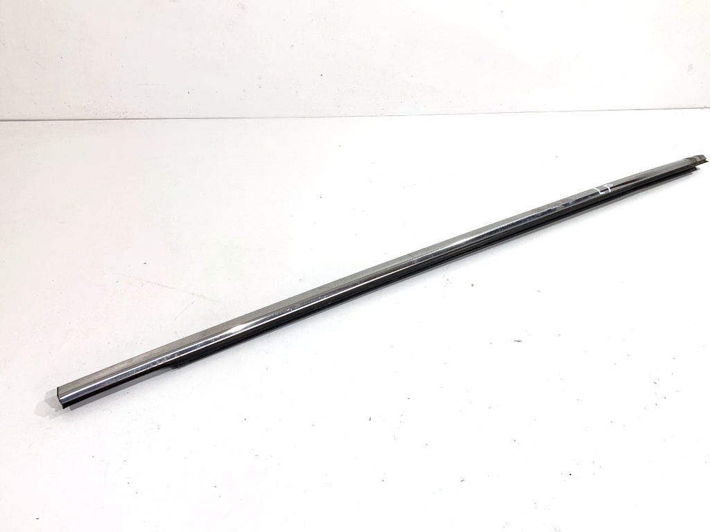 [STARK-853905] Moldura vierteaguas de puerta delantera izquierda Infiniti Q50