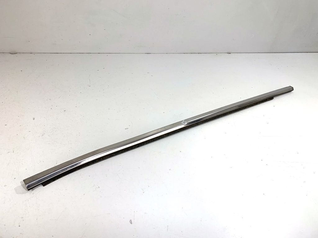 [STARK-862550] Moldura vierteaguas trasera izquierda Lexus IS III (E3)