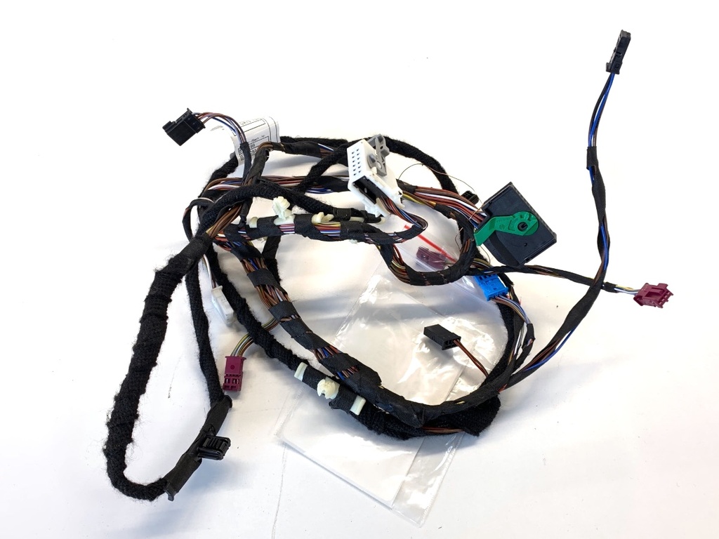 [STARK-864899] Instalación eléctrica puerta delantera izquierda BMW X5