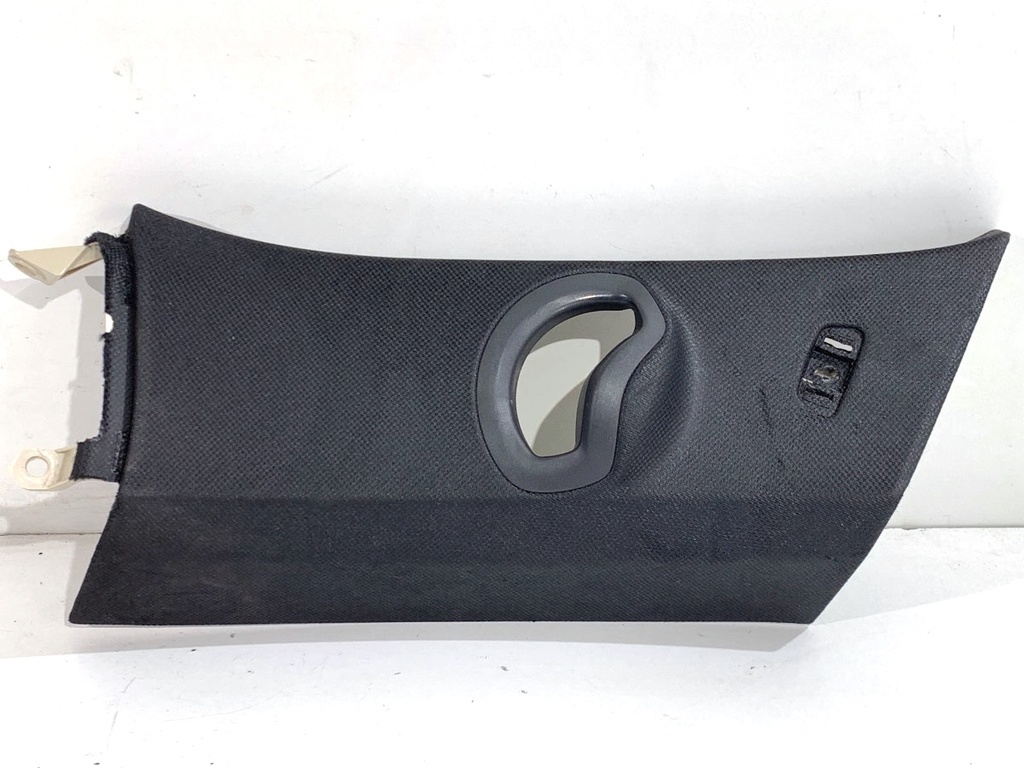 [STARK-865633] Moldura de pilar derecho BMW X5 (G05, F95)