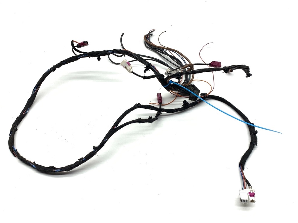 [STARK-874085] Instalación eléctrica portón trasero Mercedes-Benz GLA (X156)