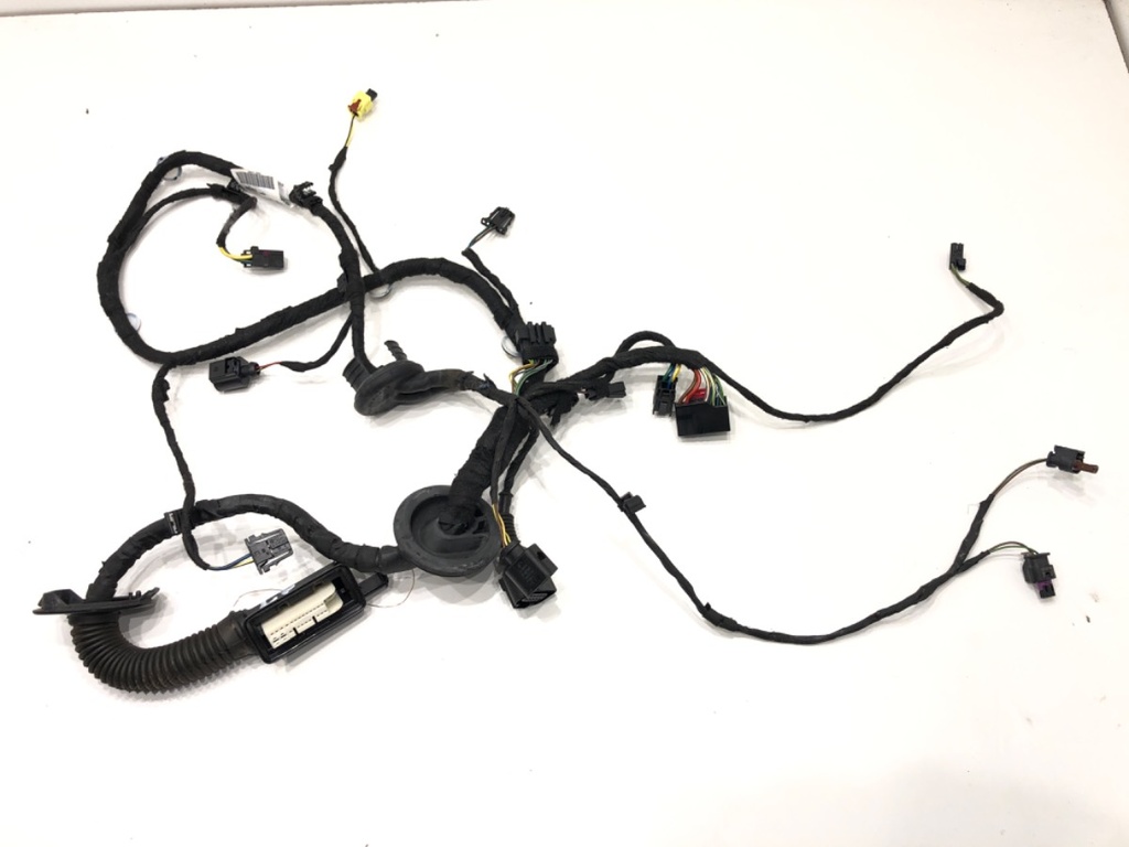 [STARK-875116] Instalación eléctrica puerta delantera izquierda Audi A8 D4