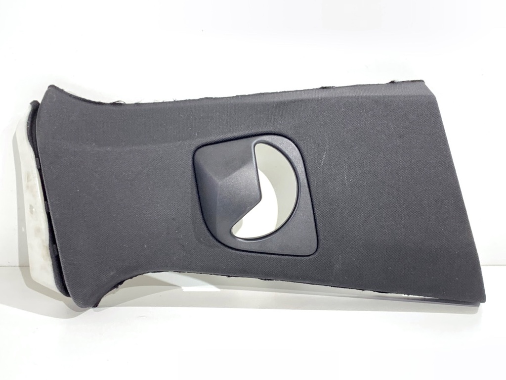 [STARK-879244] Moldura de pilar derecha BMW X4