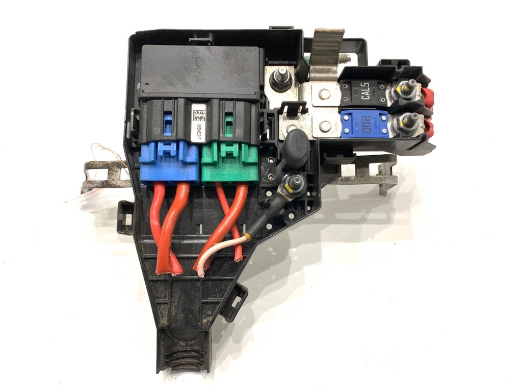 [STARK-883535] Borne positivo de batería Dacia Duster (HM_)