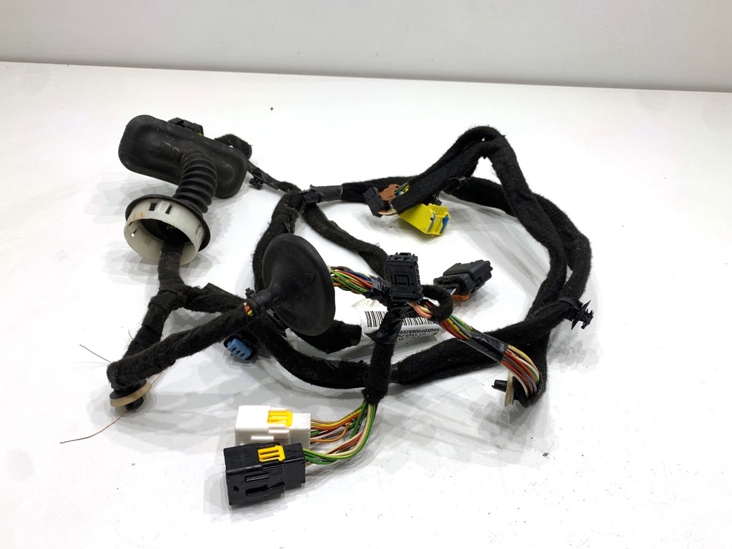 [STARK-892066] Instalación eléctrica de puerta delantera izquierda DS 4
