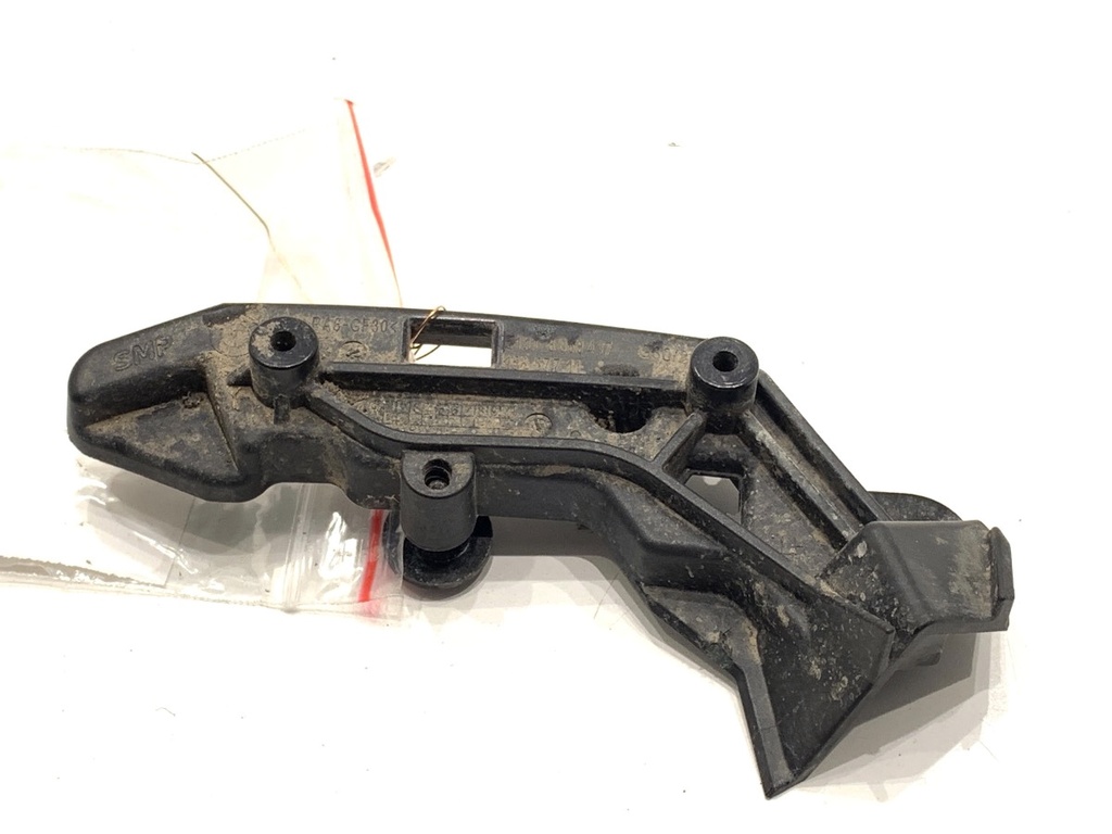 [STARK-897772] Guía de parachoques delantero izquierdo BMW 3 (G20, G80, G28)