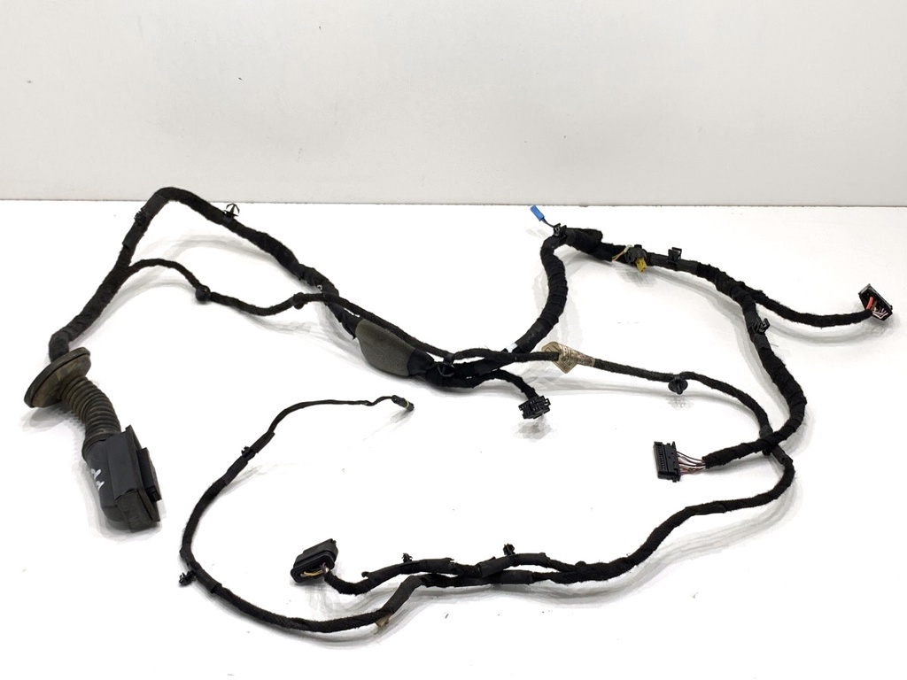 [STARK-906151] Instalación eléctrica puerta delantera derecha BMW Serie 3 Touring