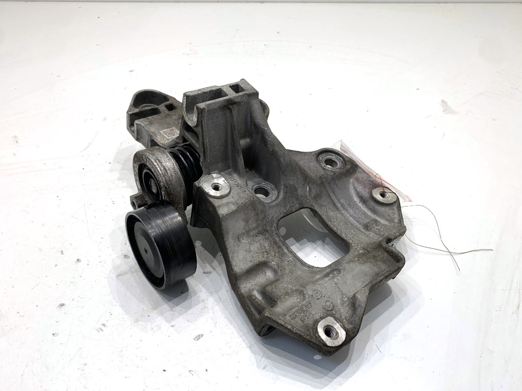 [STARK-906835] Soporte de alternador Renault Express