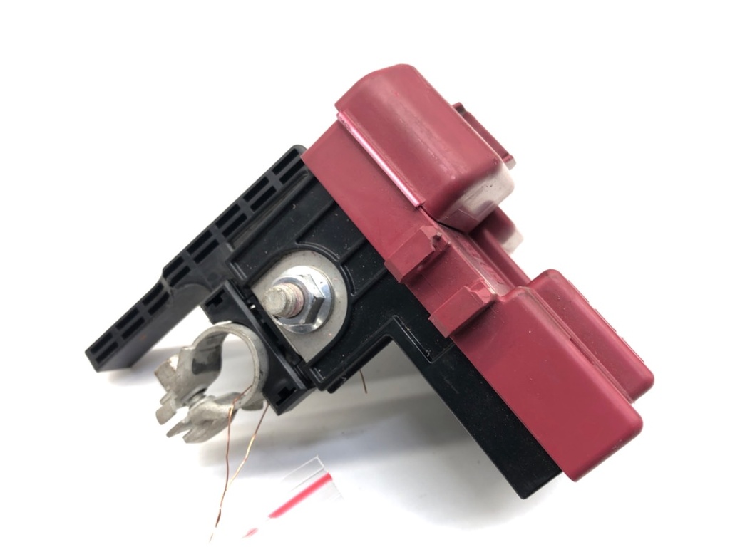 [STARK-907371] Borne positivo de batería Toyota Yaris Cross (MXP_)