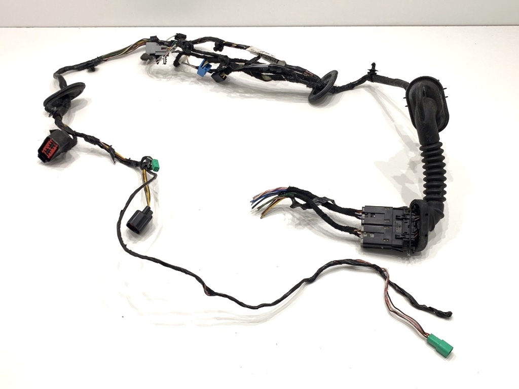 [STARK-910270] Instalación eléctrica puerta delantera derecha Ford Kuga I