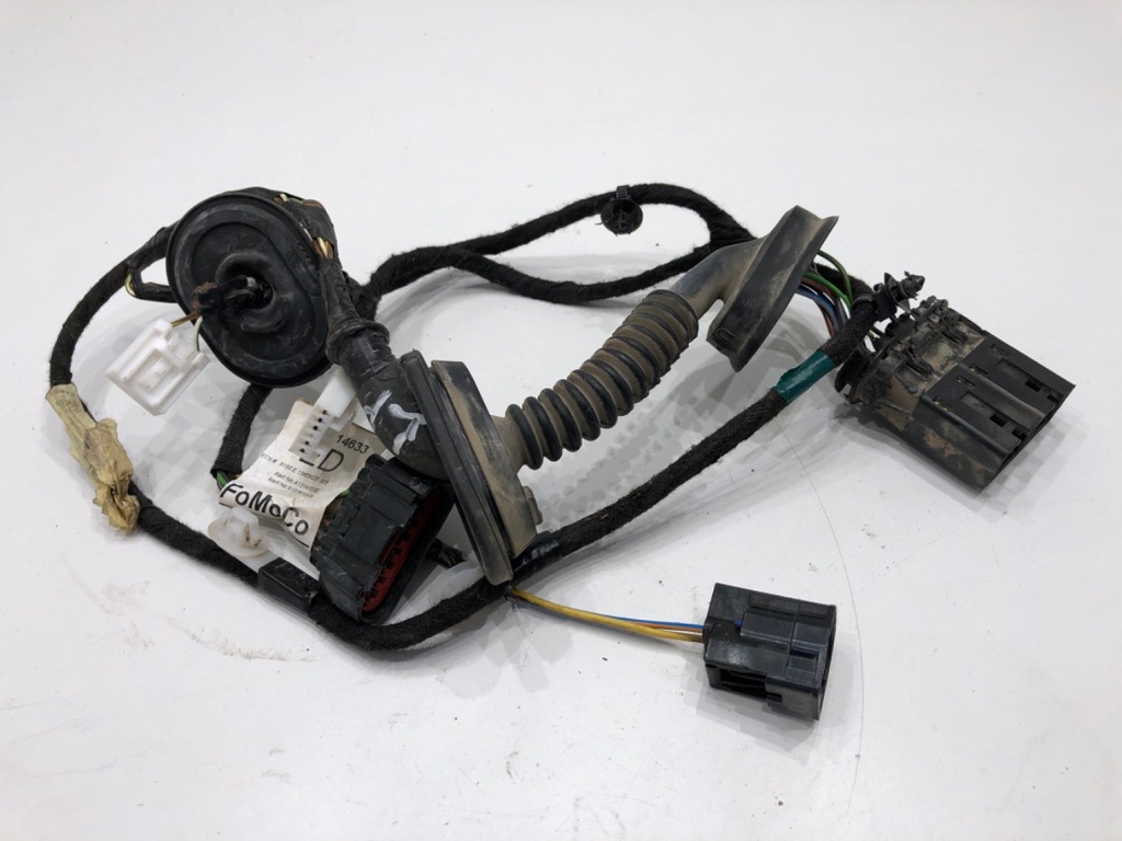 [STARK-910765] Instalación eléctrica puerta trasera izquierda Ford Ranger (TKE)