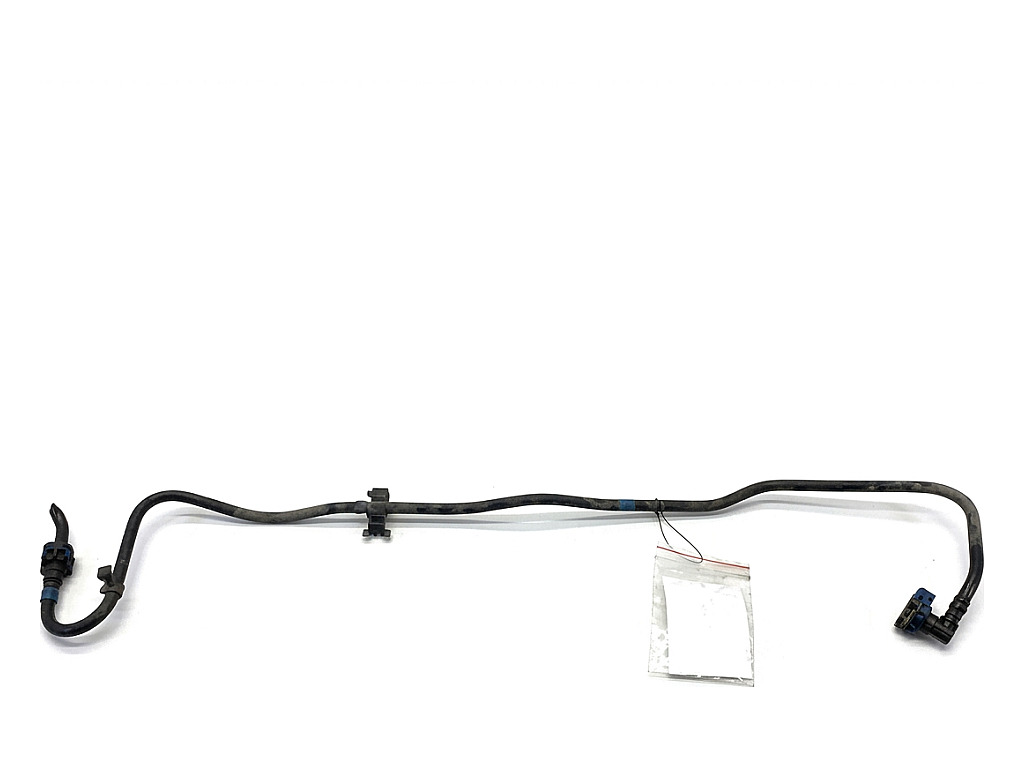 [STARK-918389] Tubería de combustible Mercedes-Benz Sprinter (B907)