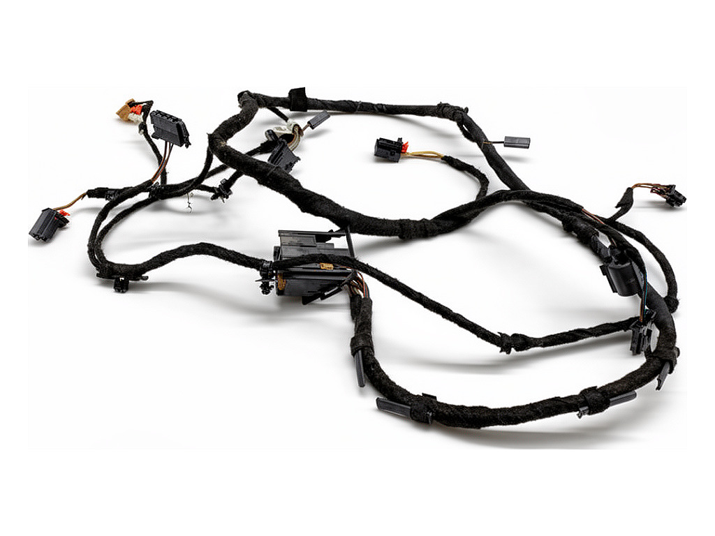 [STARK-921068] Instalación eléctrica de portón trasero SEAT Leon ST (5F8)