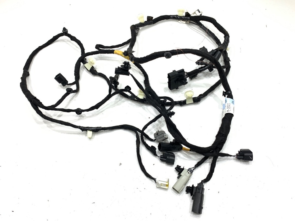 [STARK-922536] Instalación eléctrica portón trasero Ford USA Edge