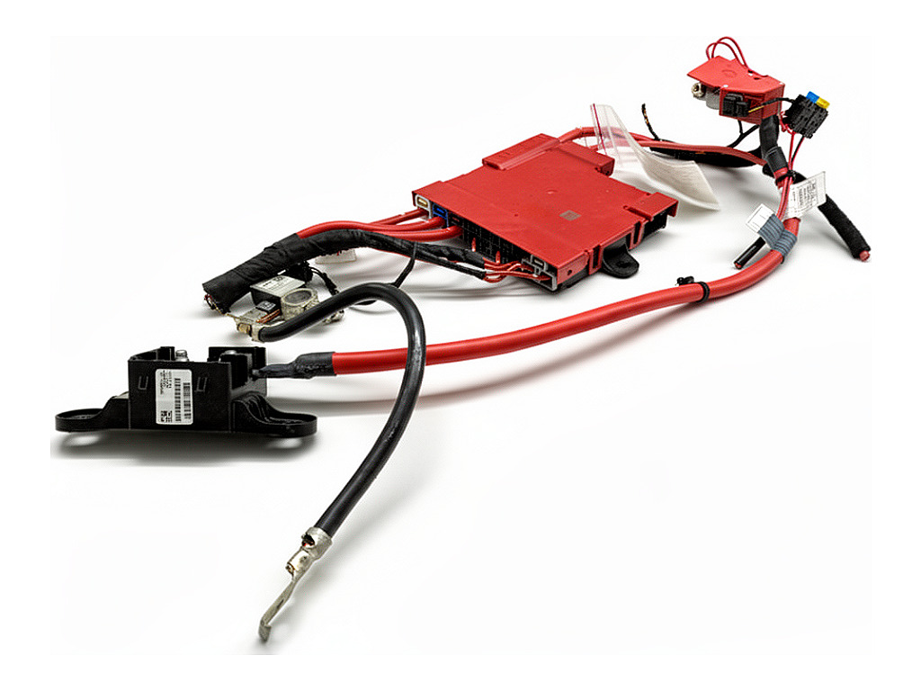 [STARK-927920] Borne positivo de batería BMW X5 (F15, F85) 2013-2018