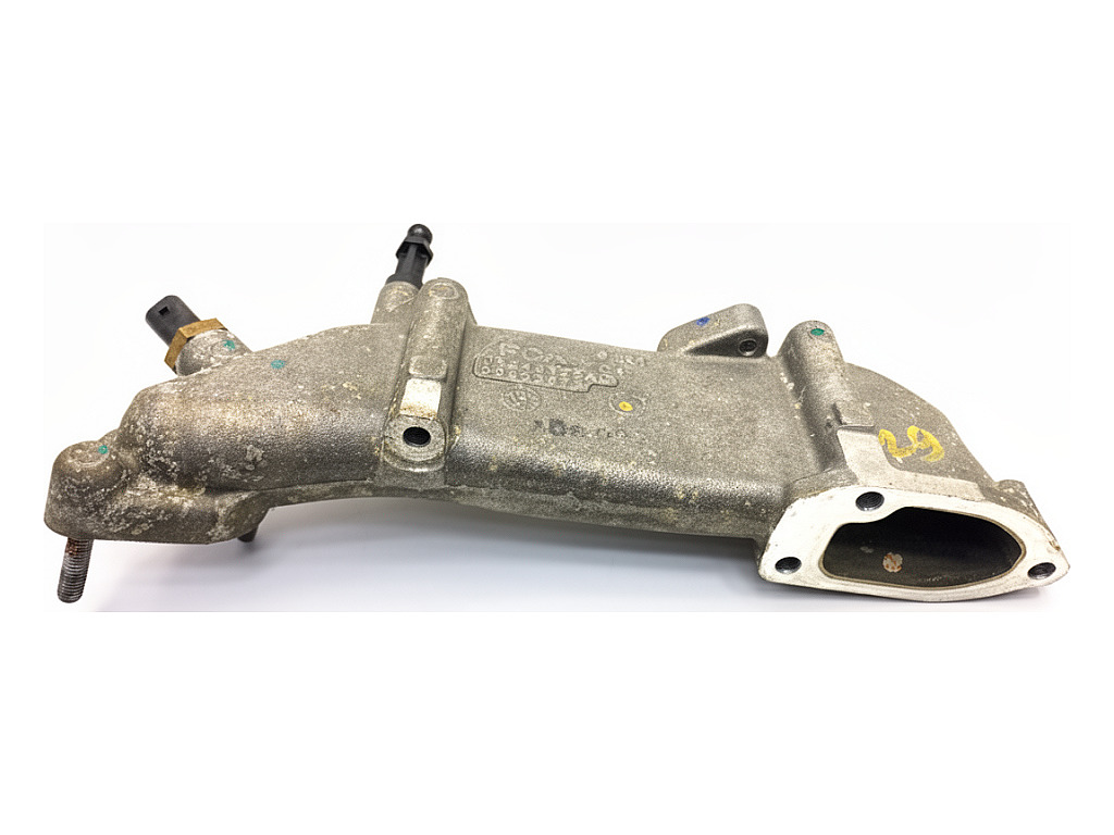 [STARK-931036] Caja de termostato Alfa Romeo Giulia (952_)
