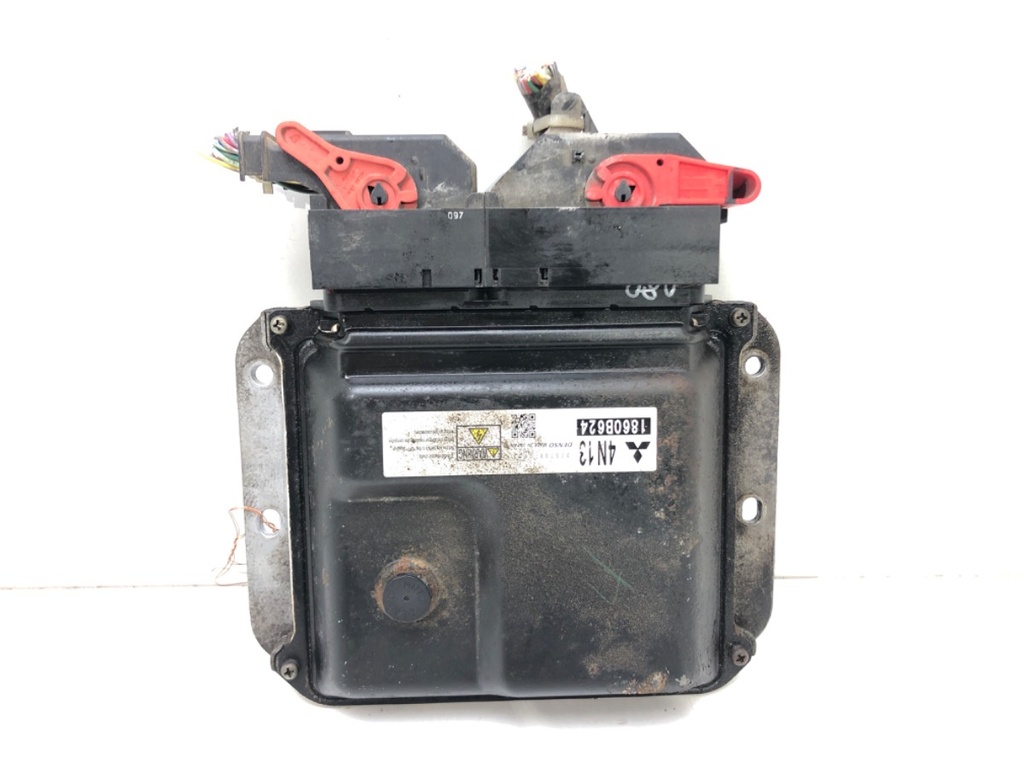 [STARK-470784] Centralita motor Mitsubishi Lancer VIII 1.8 DI-D 110 kW 1860B624
