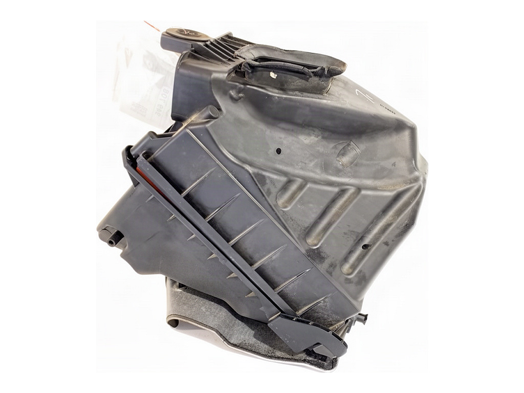 [STARK-949708] Caja de filtro de aire Audi A4 B7 Avant