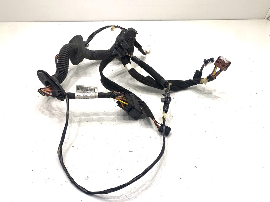 [STARK-904764] Instalación eléctrica puerta delantera izquierda Opel Movano B
