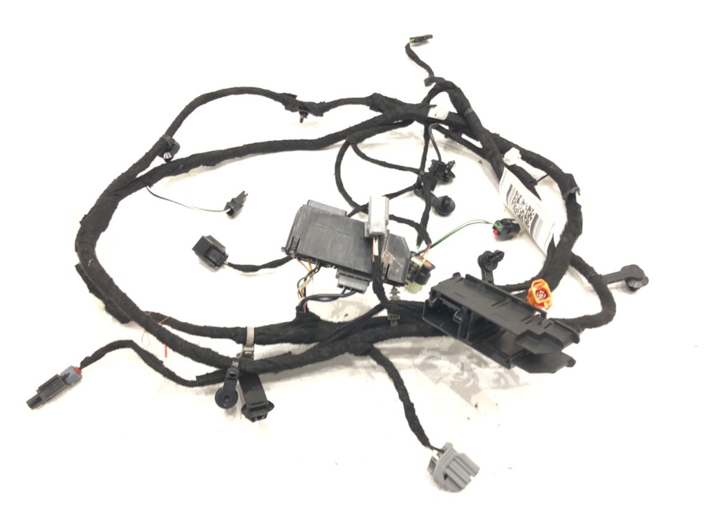 [STARK-616209] Instalación eléctrica portón trasero JEEP Compass
