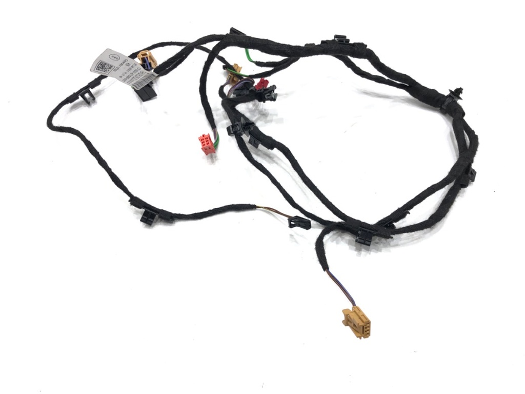 [STARK-683078] Instalación eléctrica puerta trasera izquierda Audi A6 C8 Avant