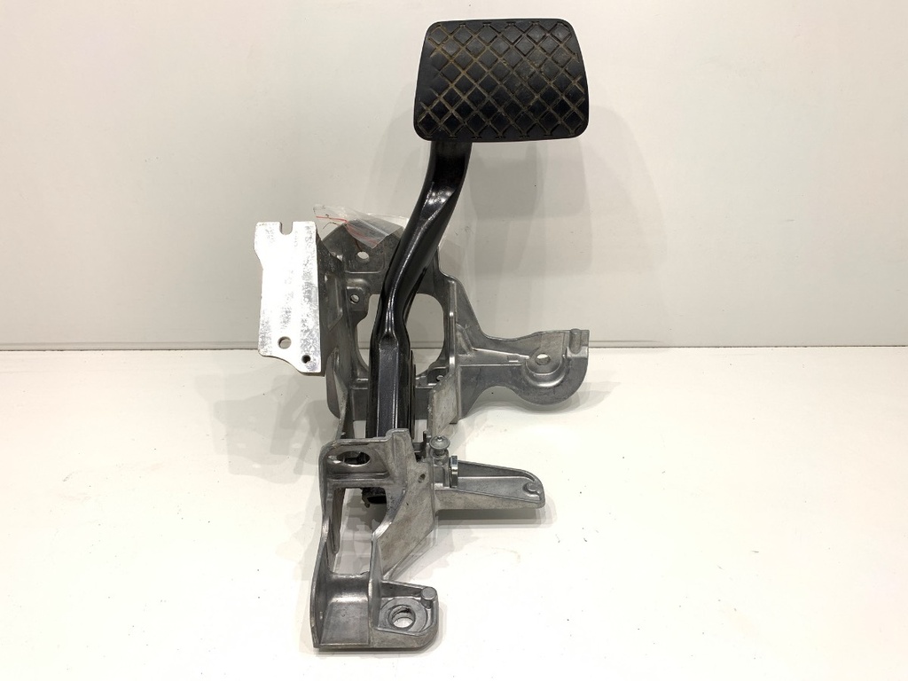 [STARK-720355] Pedal de freno Audi Q7 (4MB, 4MG)