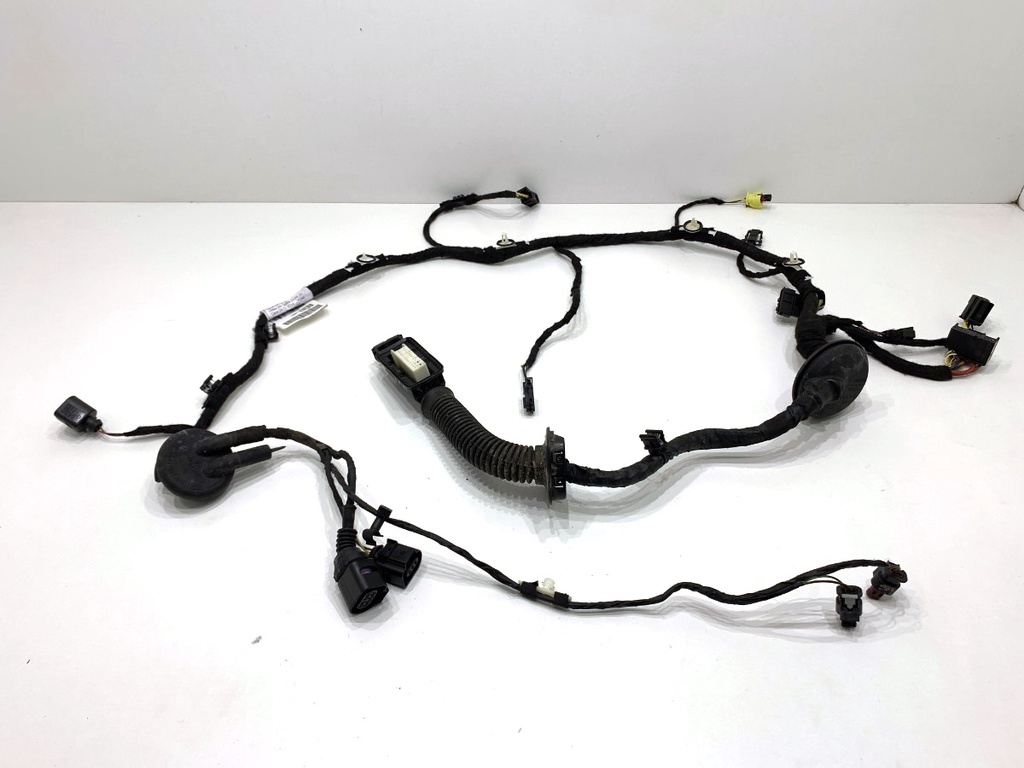 [STARK-875117] Instalación eléctrica puerta delantera derecha Audi A8 D4
