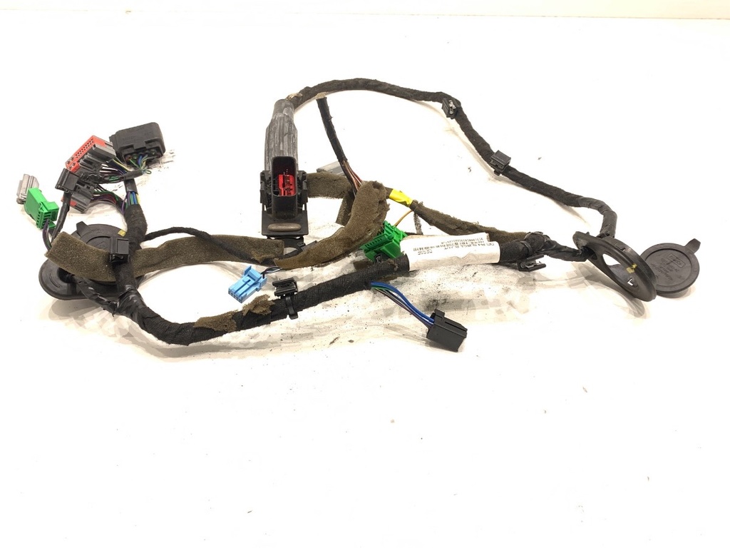 [STARK-893645] Instalación eléctrica puerta delantera izquierda Volvo XC60 I