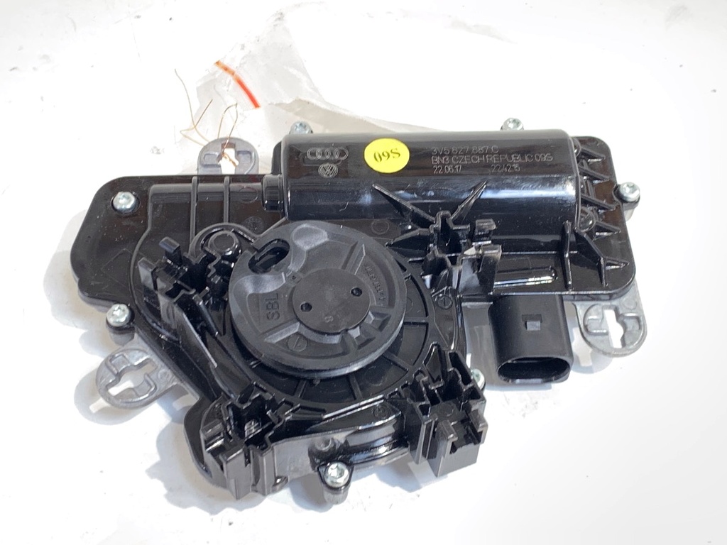 [STARK-873353] Actuador de cierre de portón trasero Audi A4 Allroad B9