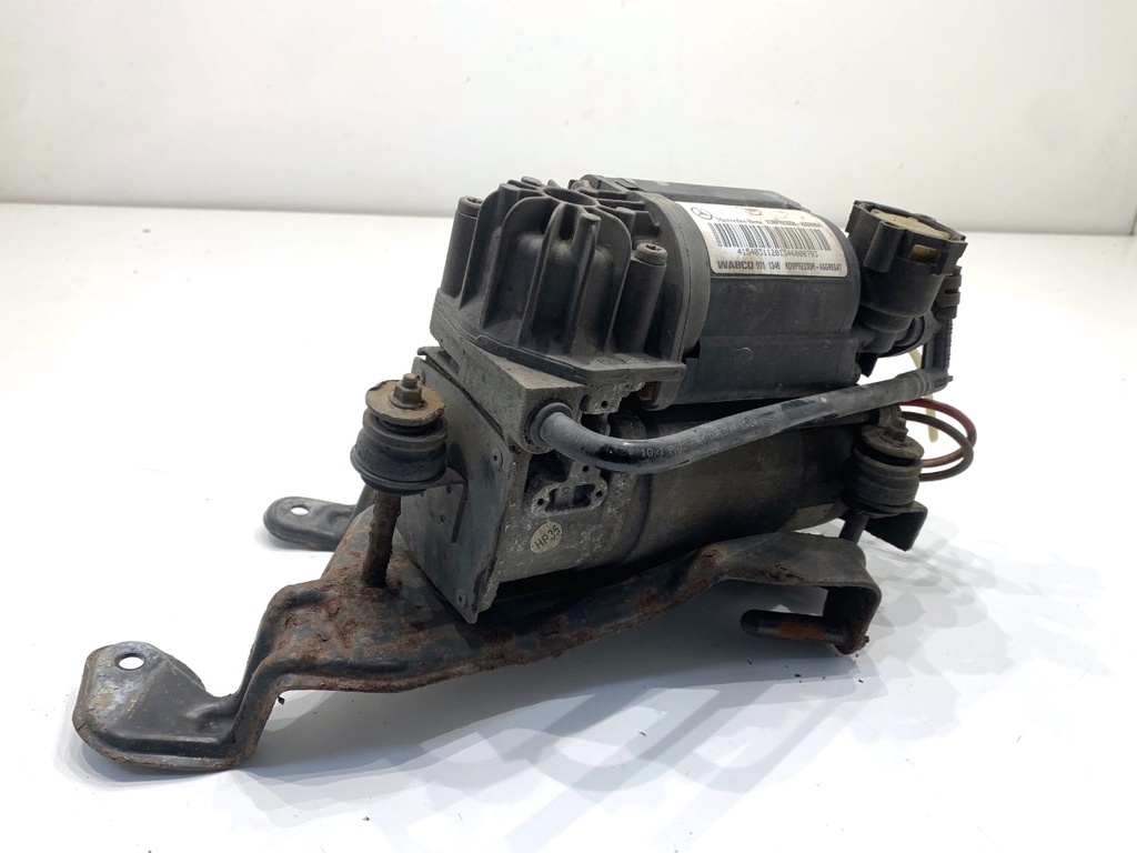 [STARK-890446] Bomba de suspensión Mercedes-Benz Clase E T-Model (S211) 2003-2009
