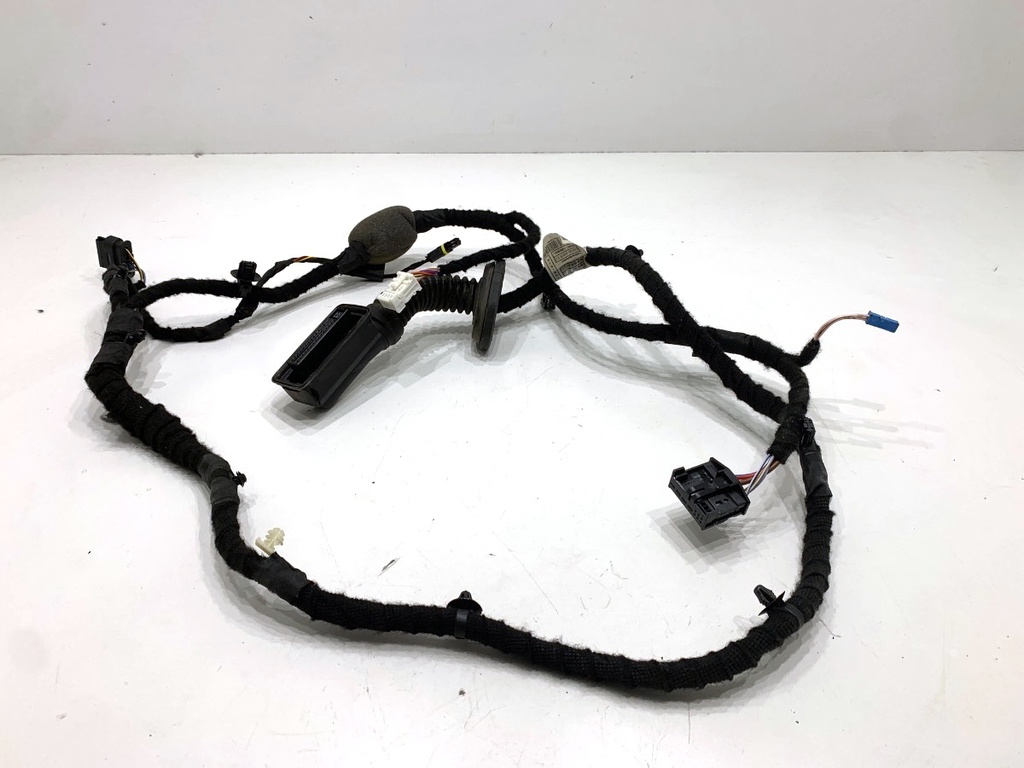 [STARK-897769] Instalación eléctrica de puerta trasera izquierda BMW Serie 3 (G20, G80, G28)
