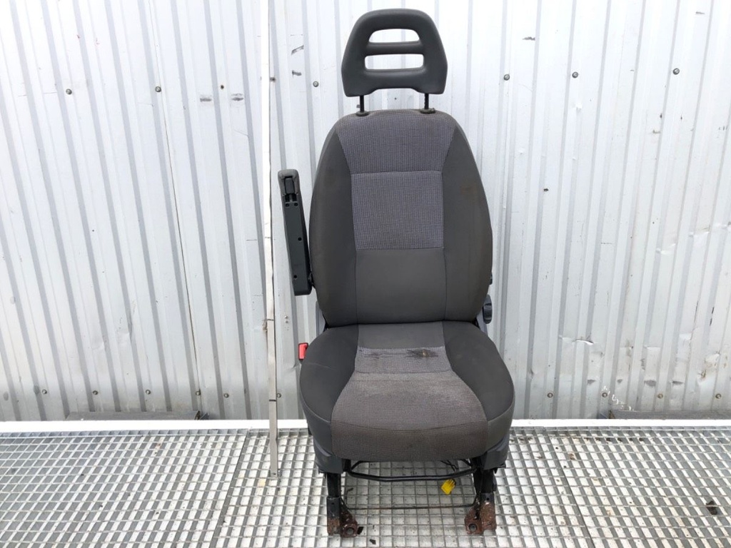 [1000887] Asiento delantero izquierdo PEUGEOT BOXER Plataforma
