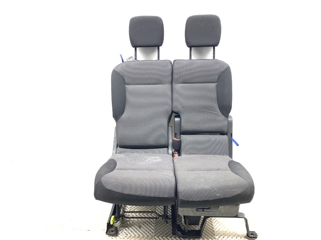 [STARK-809383] Asiento delantero derecho TOYOTA PROACE CITY 1.5 D-4D 2019-2022