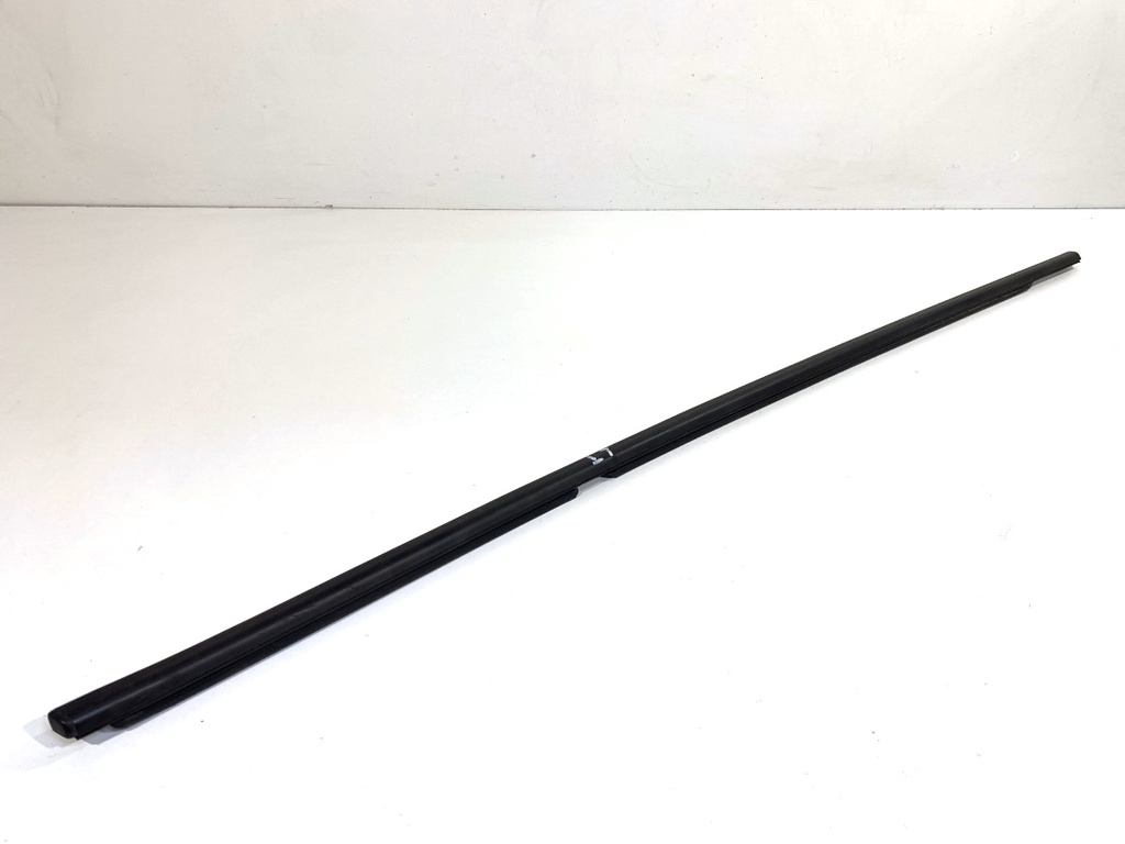 [STARK-872077] Moldura de puerta trasera izquierda BMW Serie 3 Touring (F31)