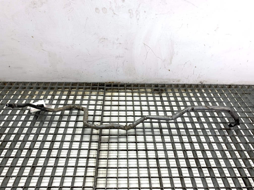 [STARK-881246] Tubería de combustible BMW X1 (F48)