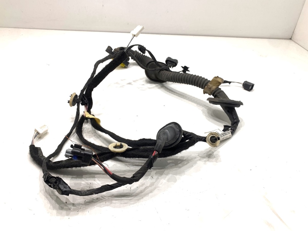 [STARK-886943] Instalación eléctrica puerta trasera derecha RENAULT MEGANE IV