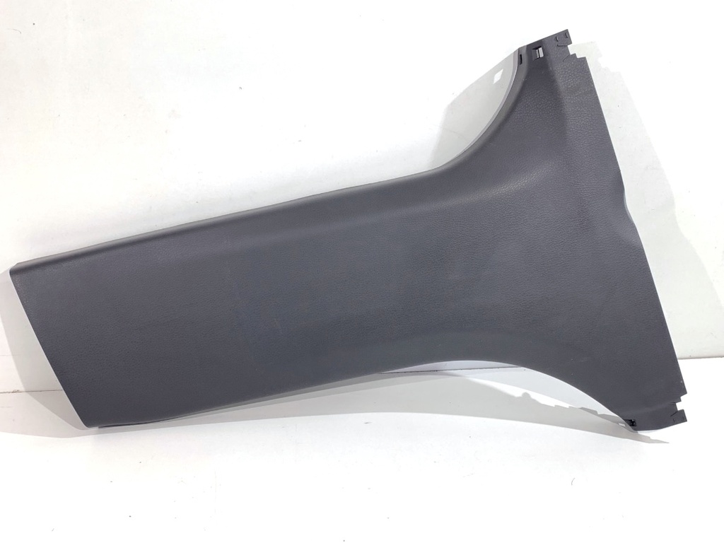 [STARK-900002] Moldura de pilar derecho Toyota Camry (V7) 2017-2022