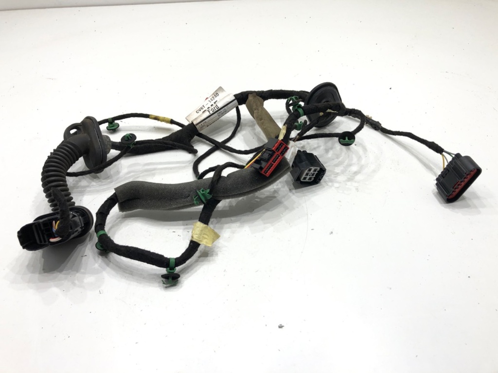 [STARK-914458] Instalación eléctrica puerta trasera derecha Ford Kuga II