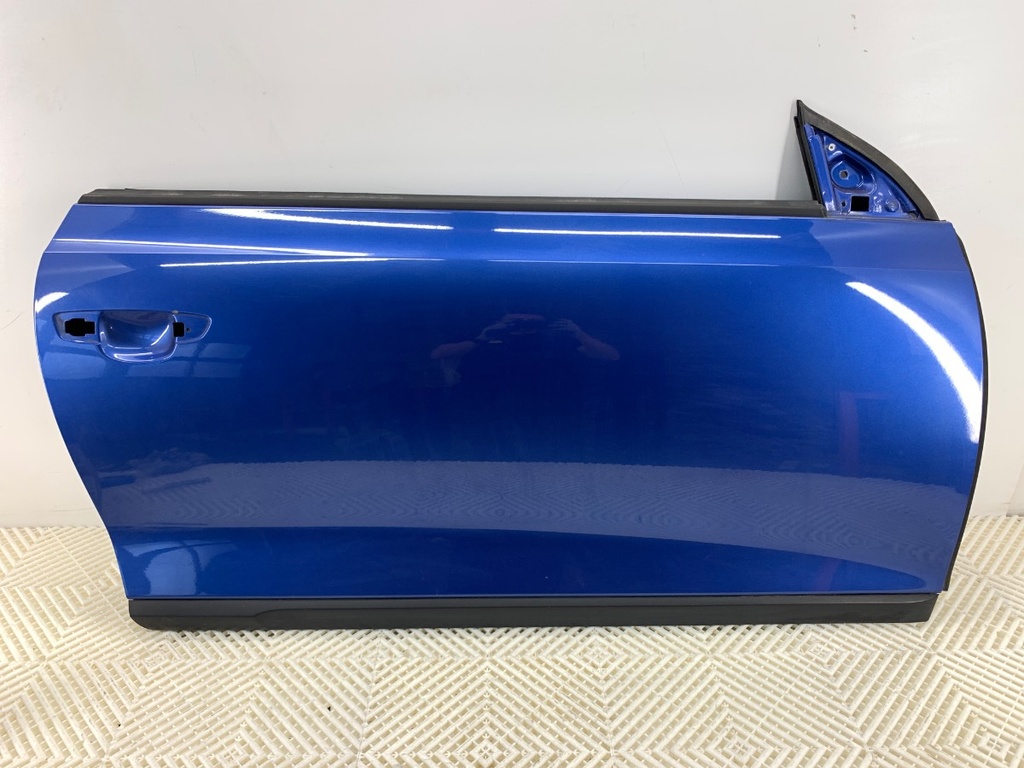 [STARK-891656] Puerta delantera derecha VW Scirocco III (137, 138) 2008-2017