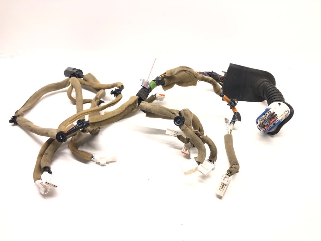 [STARK-441417] Instalación eléctrica puerta delantera izquierda Mazda CX-9