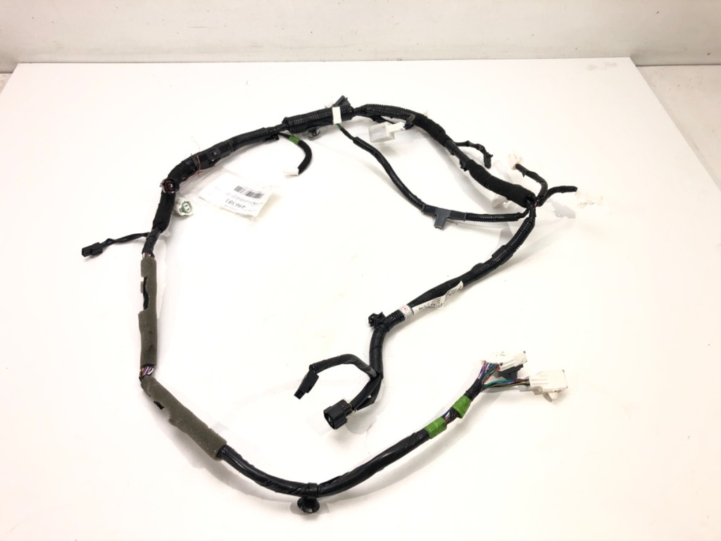 [STARK-496381] Instalación eléctrica portón trasero Mazda CX-5