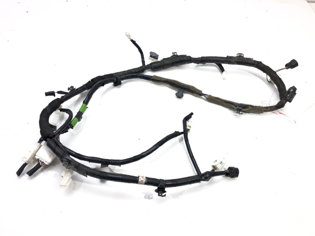 [STARK-571718] Instalación eléctrica portón trasero Mazda CX-5