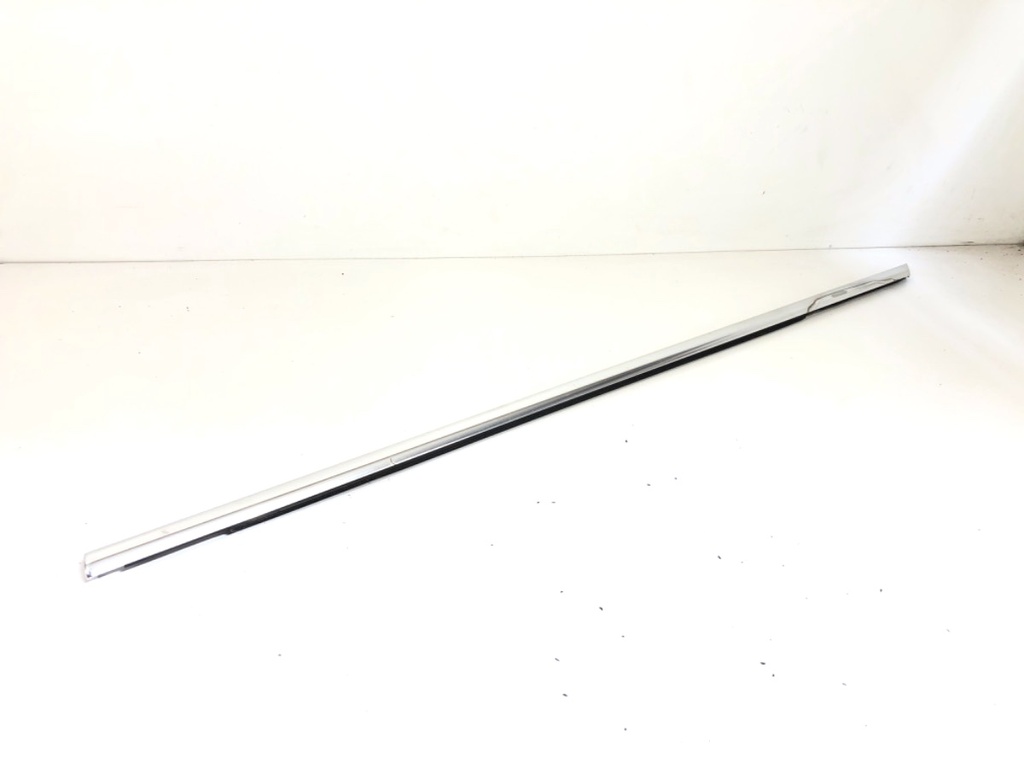 [STARK-751109] Moldura de puerta delantera izquierda BMW 7 (F01-F04)