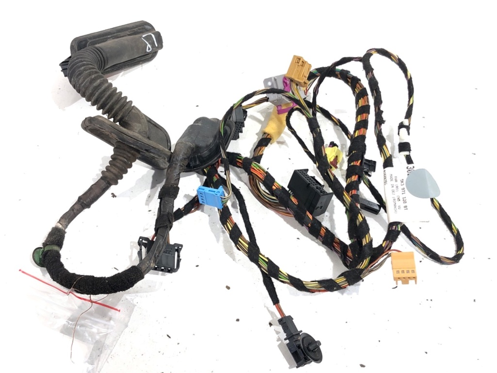 [STARK-766602] Instalación eléctrica puerta delantera izquierda VW Golf VI