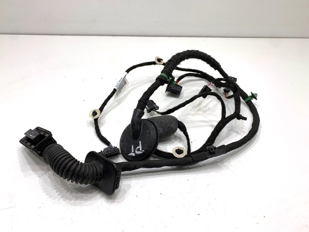 [STARK-847191] Mazo de cables puerta trasera derecha Skoda Octavia IV Combi (NX5)