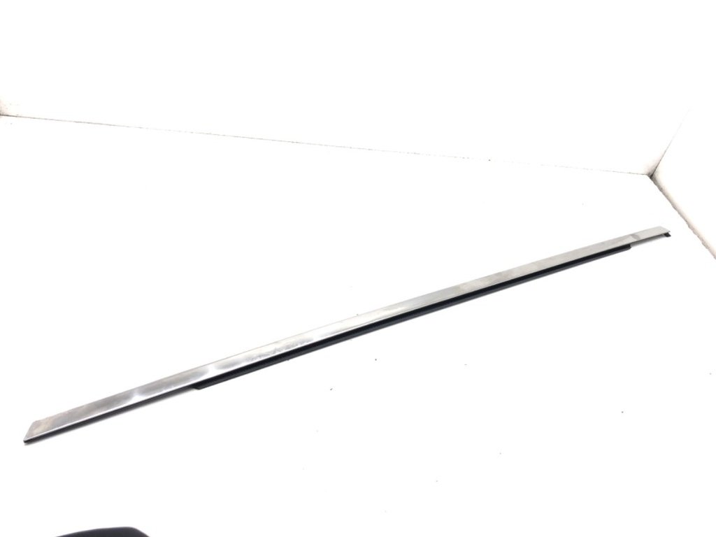 [STARK-704080] Moldura de puerta trasera derecha Citroen C4 Picasso II
